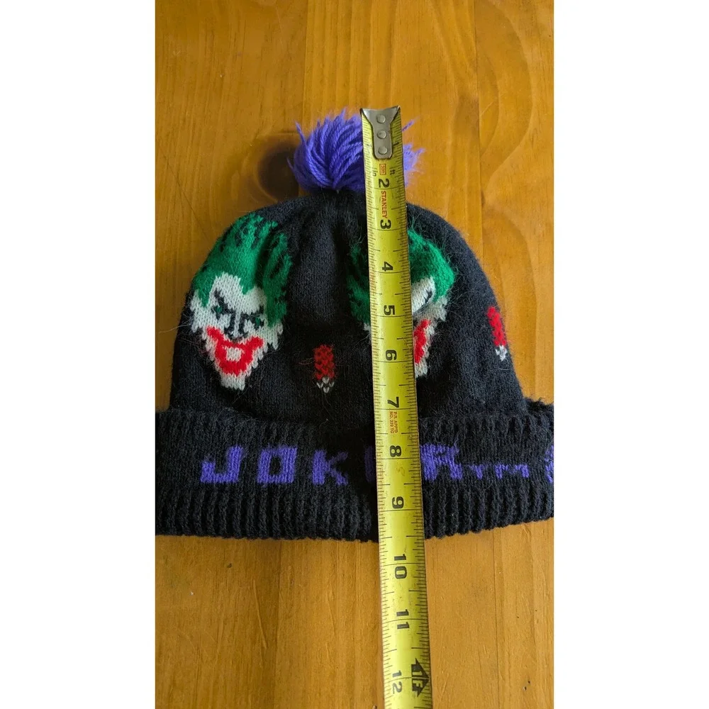 DC Comics The Joker Knit Beanie‎ Hat Purple Pom Pom Black Cuffed Graphic Cap